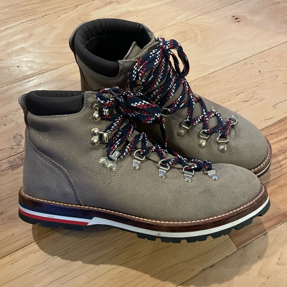 Moncler Blanche Boots with Sparkle